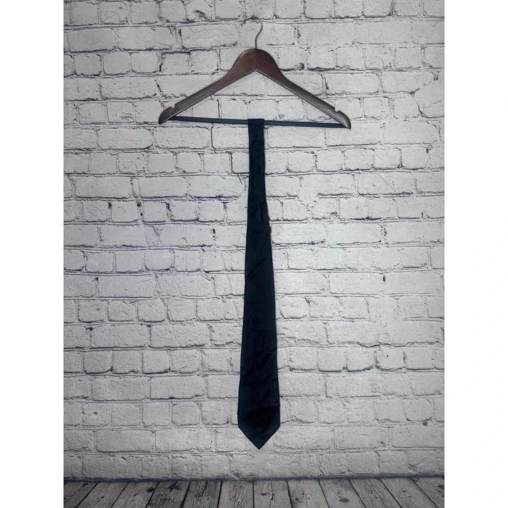 Pierre Cardin Black Solid Silk Blend Mens‎ Necktie